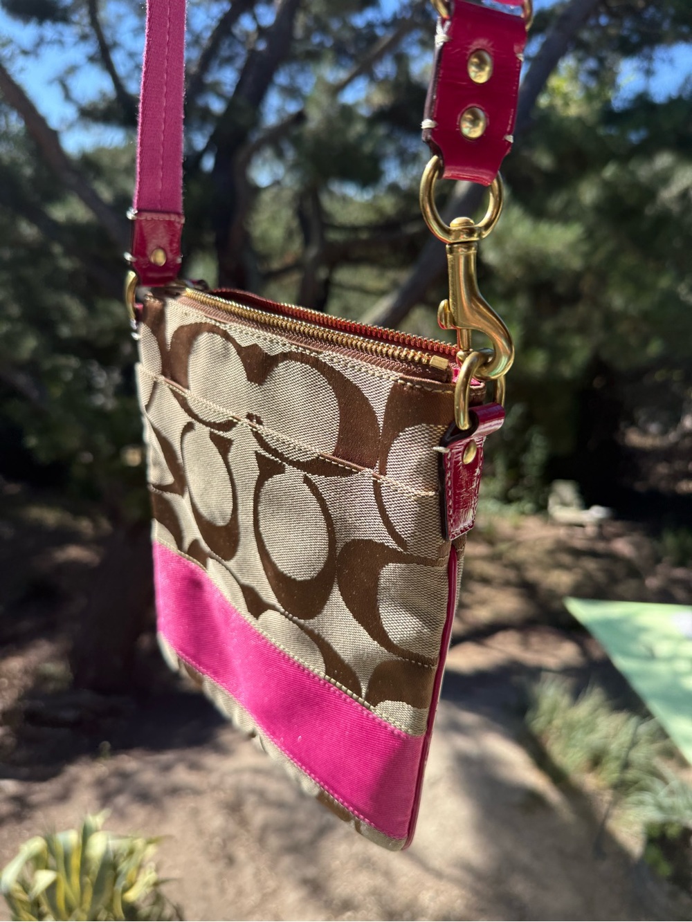 Coach Crossbody Bag #10129 khaki Tan bright Pink - Signature - Stripe Swingpack - Picture 4 of 16